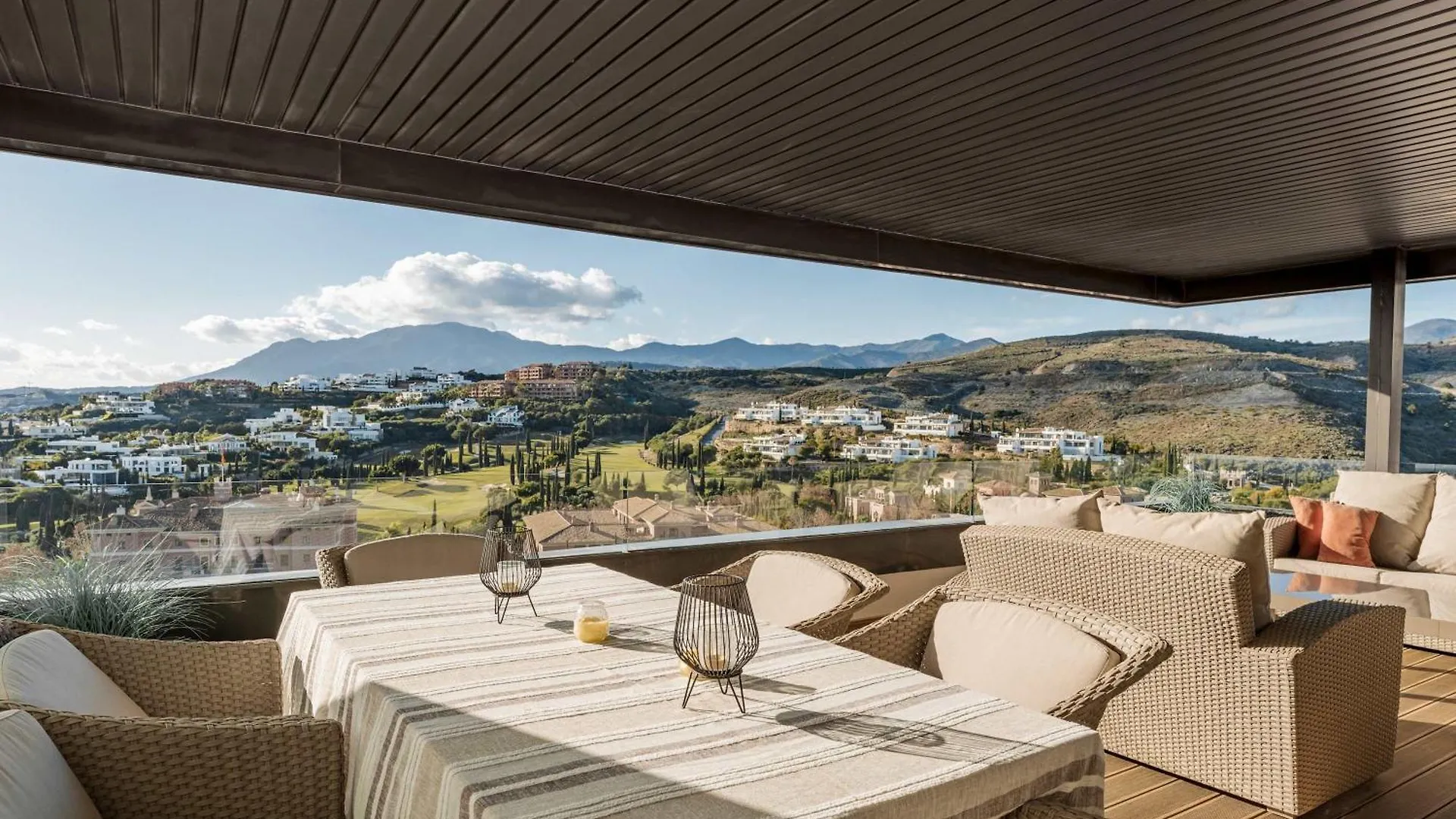 Hoyo19 10 Views Luxury Resort Estepona Apartment